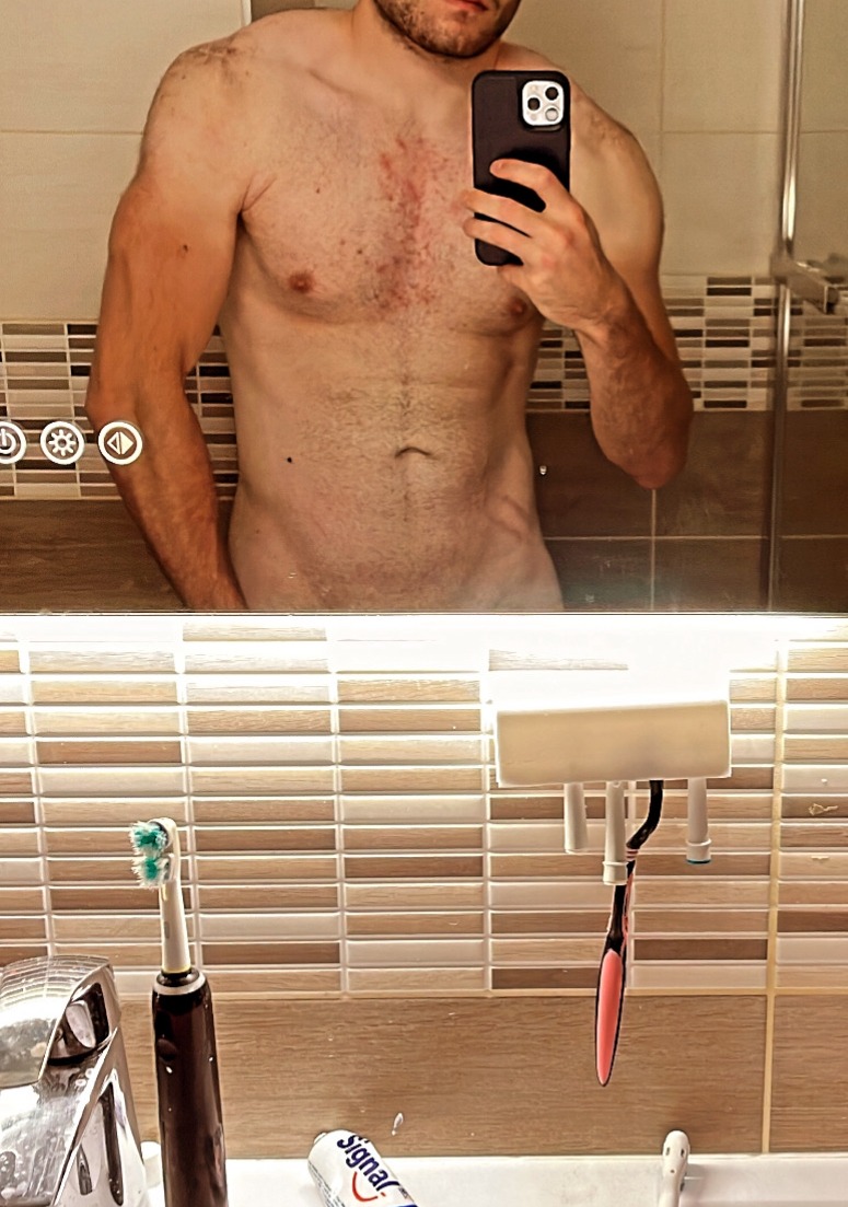 Profil de Djuliann, 31 ans, Rencontre à Thurso