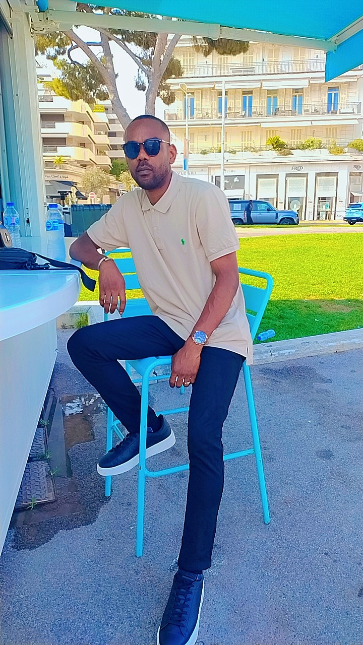 Profil de Farrell, 36 ans, Rencontre à Oyen