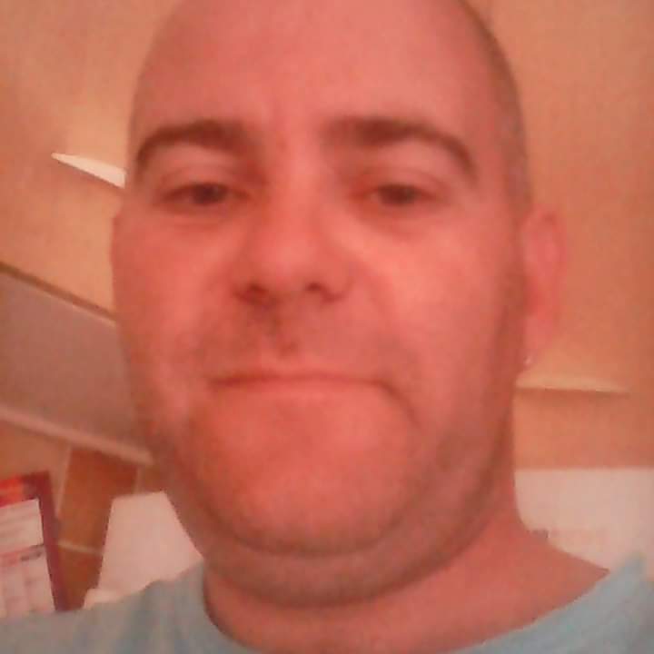 Profil de Gino, 44 ans, Rencontre à Delburne