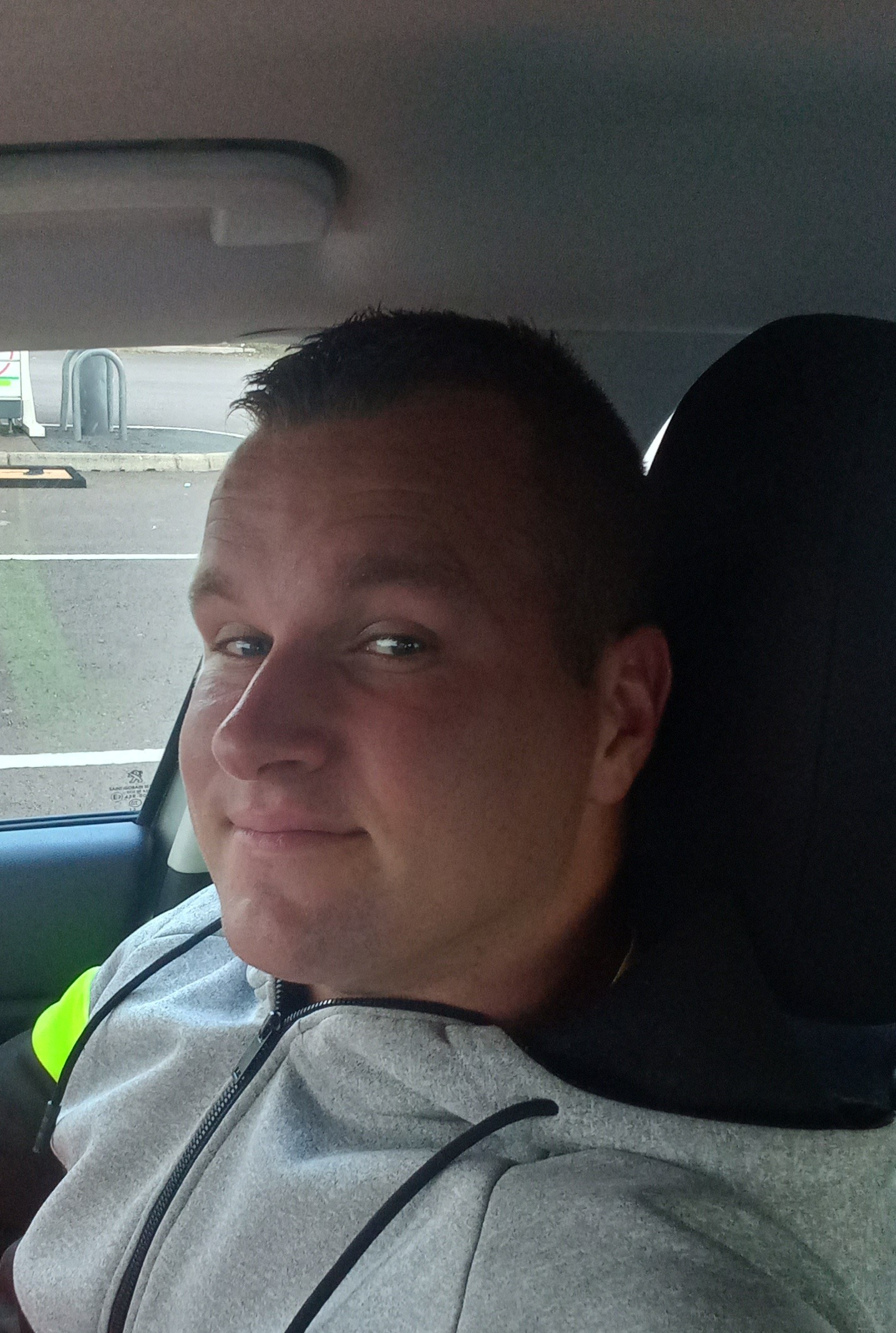 Profil de Julyan, 30 ans, Rencontre à Meath Park