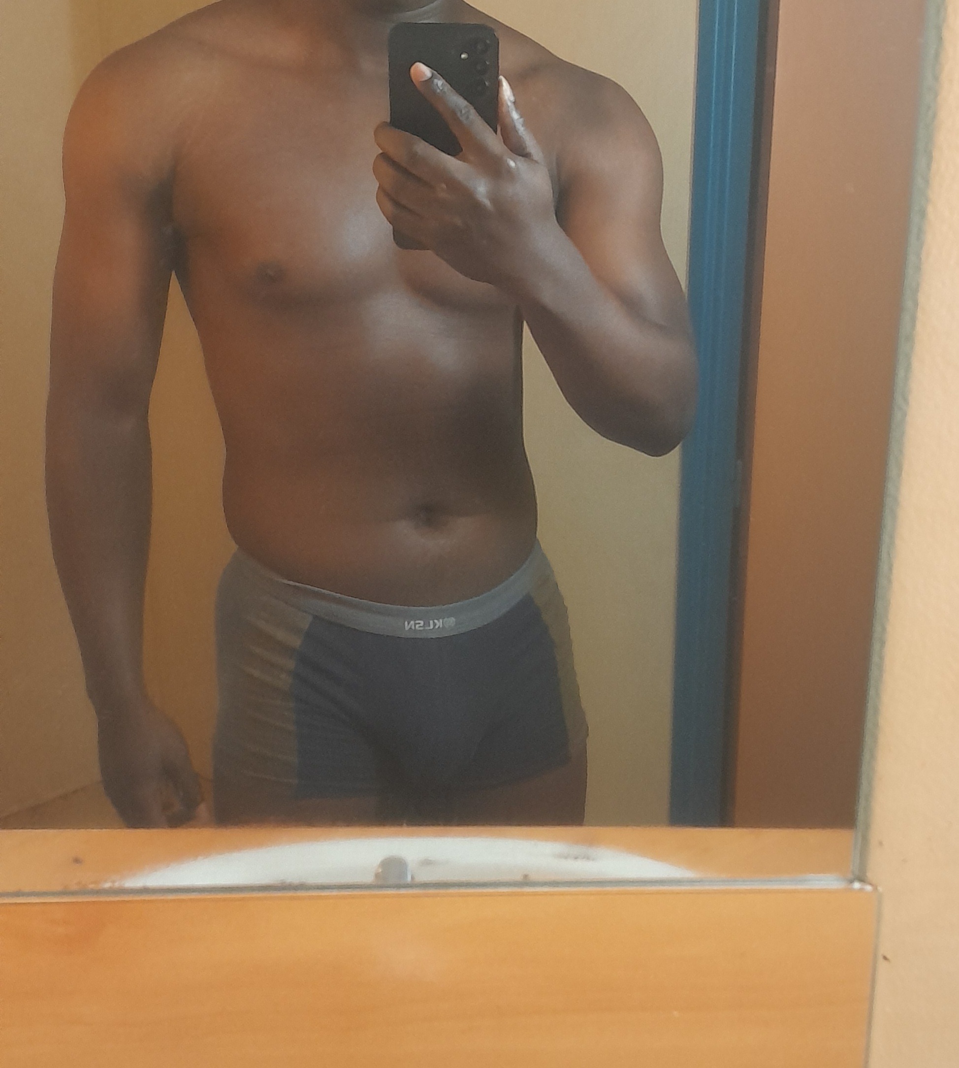 Profil de Clinton, 23 ans, Rencontre à Ituna