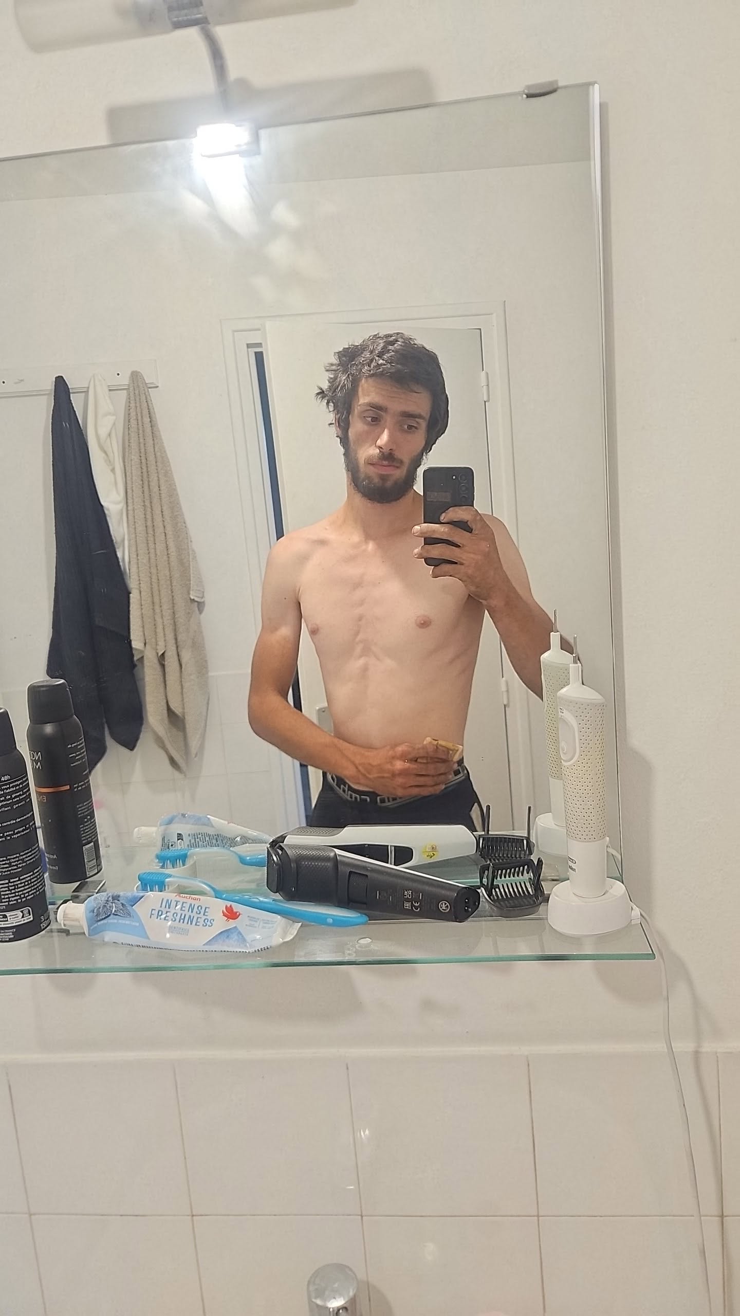 Profil de Makhlouf, 19 ans, Rencontre à Paddockwood