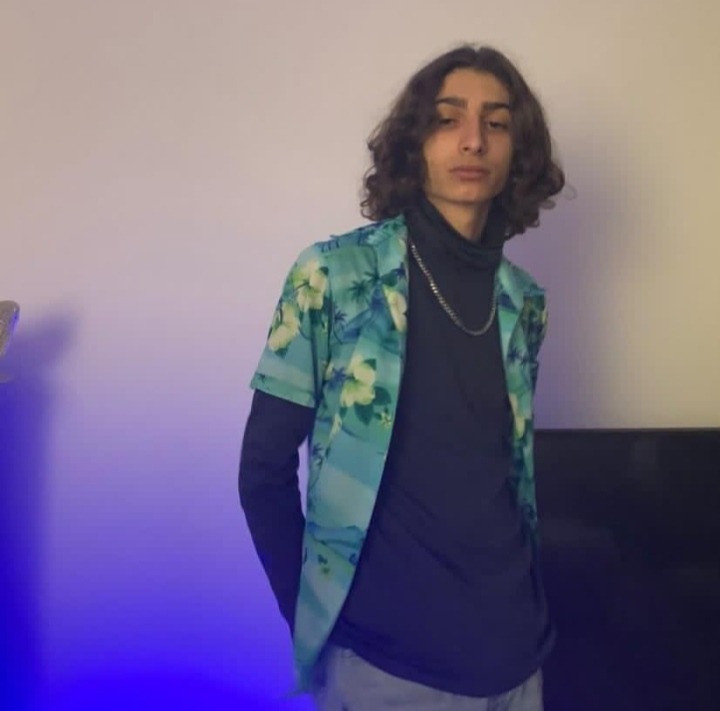 Profil de Ameur, 22 ans, Rencontre à Czar